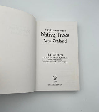 Field Guide to the Native Trees of New Zealand